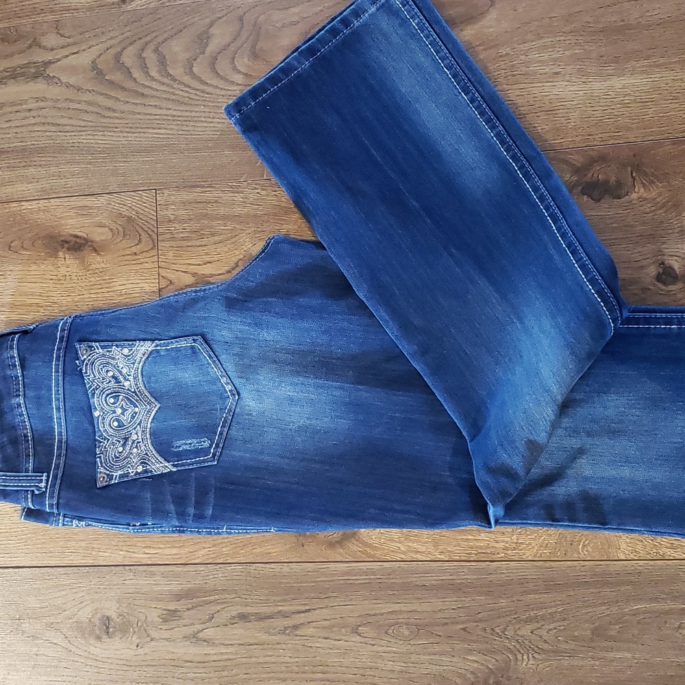 Inc size 8 Jeans boot leg curvy fit